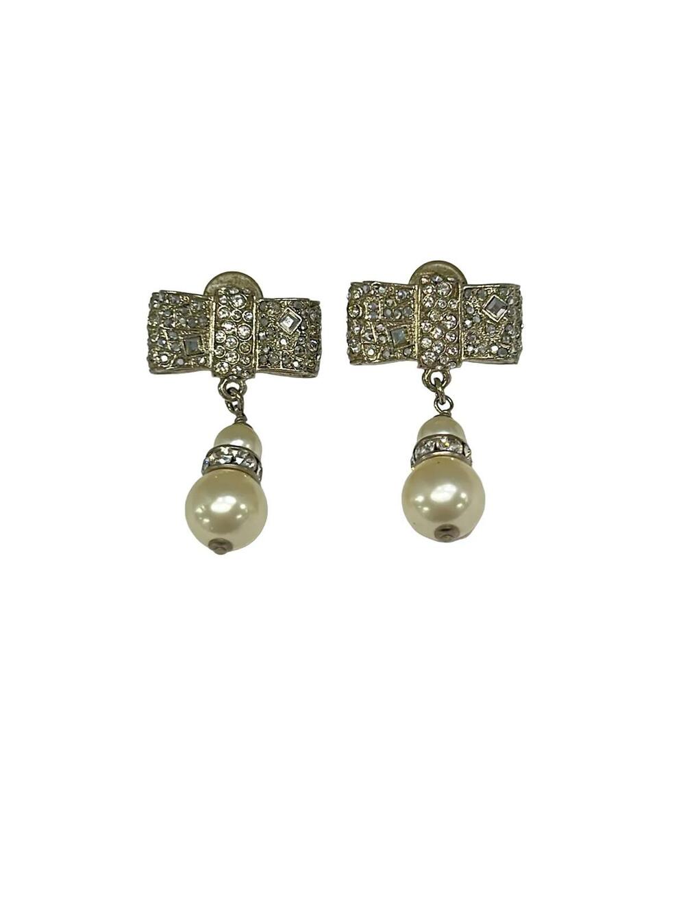 Chanel Silver White Hardware #371926C52B